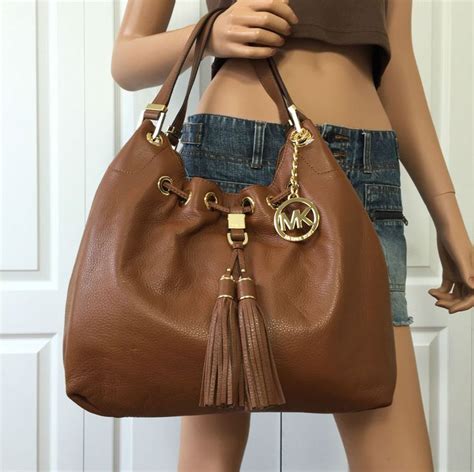 Camden Large Leather Shoulder Bag 